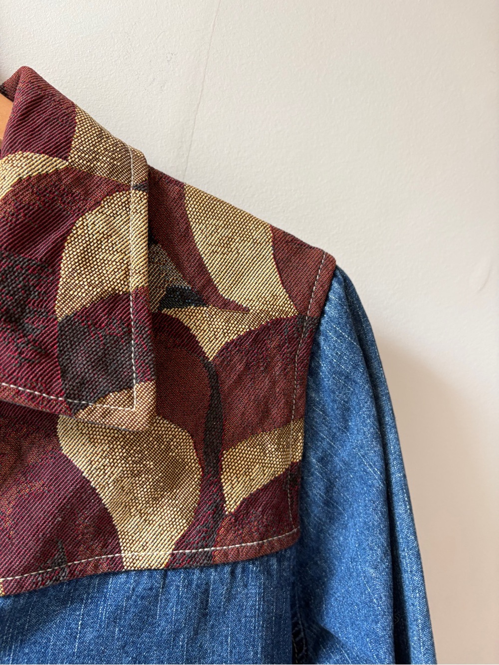 VTG Denim Tapestry Jacket - Picture 7 of 10